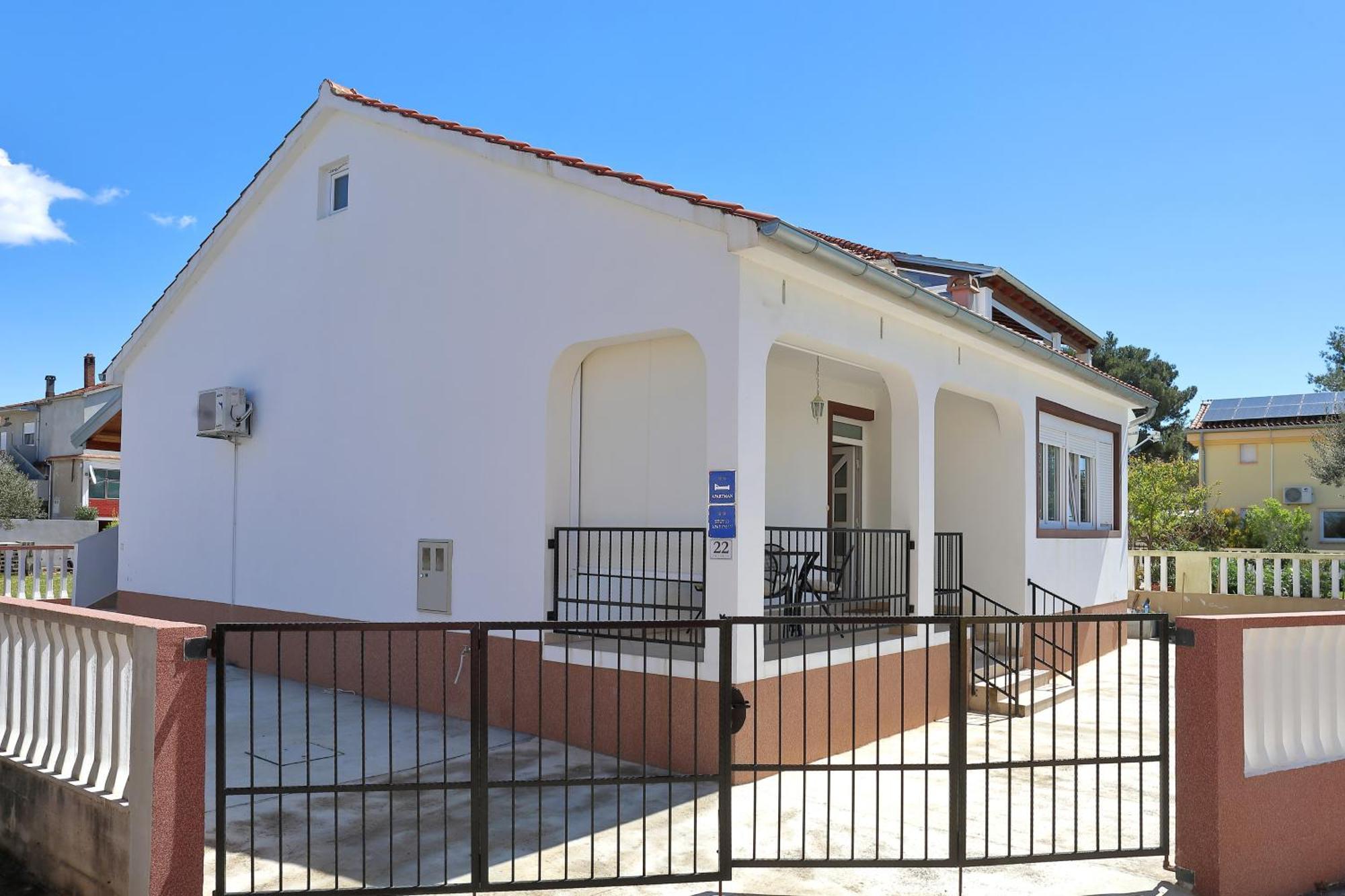 Apartments Ivana Bibinje Exterior photo